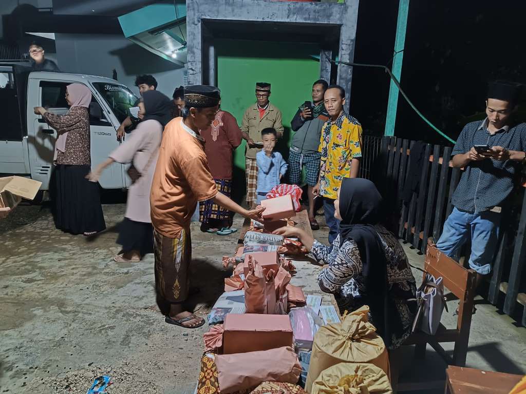 Semarak Lebaran, Desa Wonodadi Kulon Bagi Hadiah Doorprize Kambing untuk&nbsp;Warga