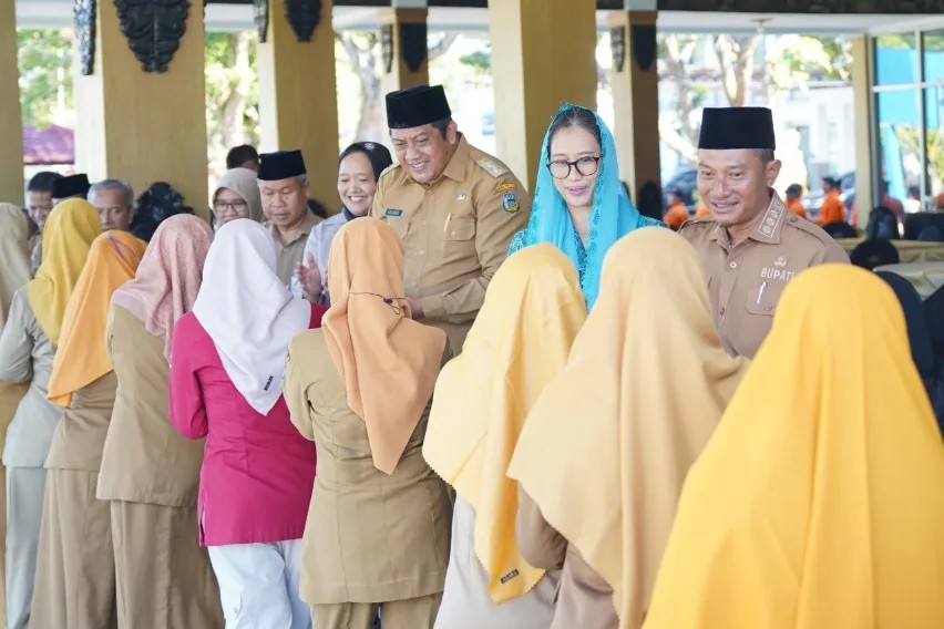 Ratusan ASN di Pacitan Gelar Halalbihalal, Harapkan Segera Bisa Bekerja Layani&nbsp;Masyarakat