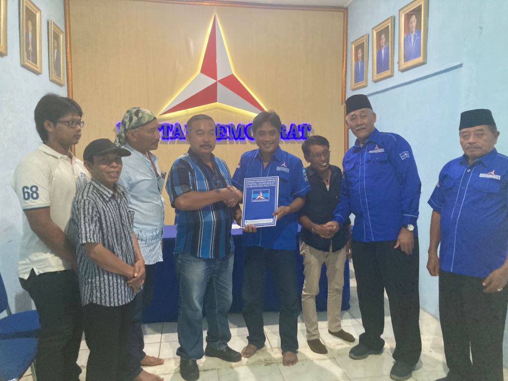 Ronny Wahyono Resmi Daftar Cabup Pacitan Lewat Partai&nbsp;Demokrat