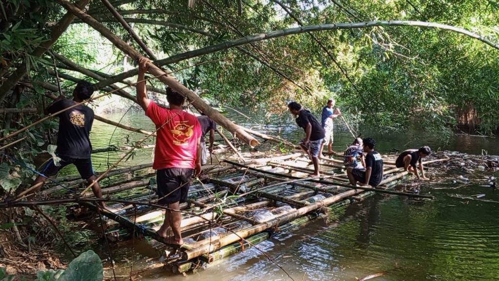 Aksi Bersih Kali, Upaya Warga Desa Sukoharjo Pacitan Hadapi Musim Kemarau