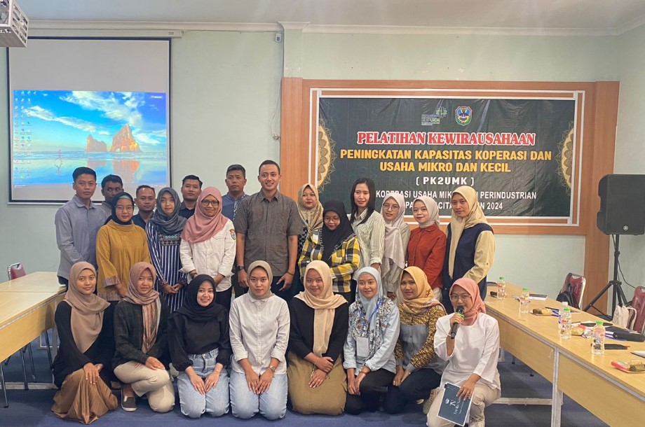 Diskuperin Pacitan Gelar Pelatihan Kewirausahaan untuk Puluhan UMKM Baru