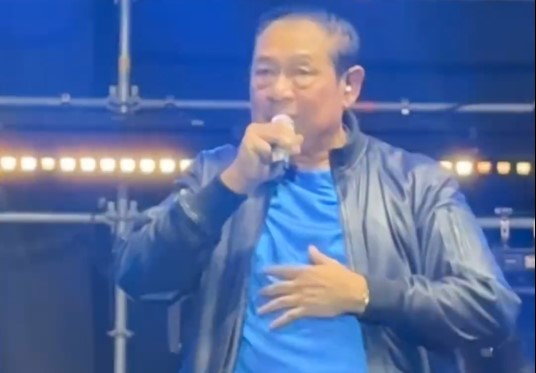 Aksi Keren SBY Tampil di Ajang Musik Nasional Pestapora, Nyanyi Lagu Jamrud Hingga Coldplay
